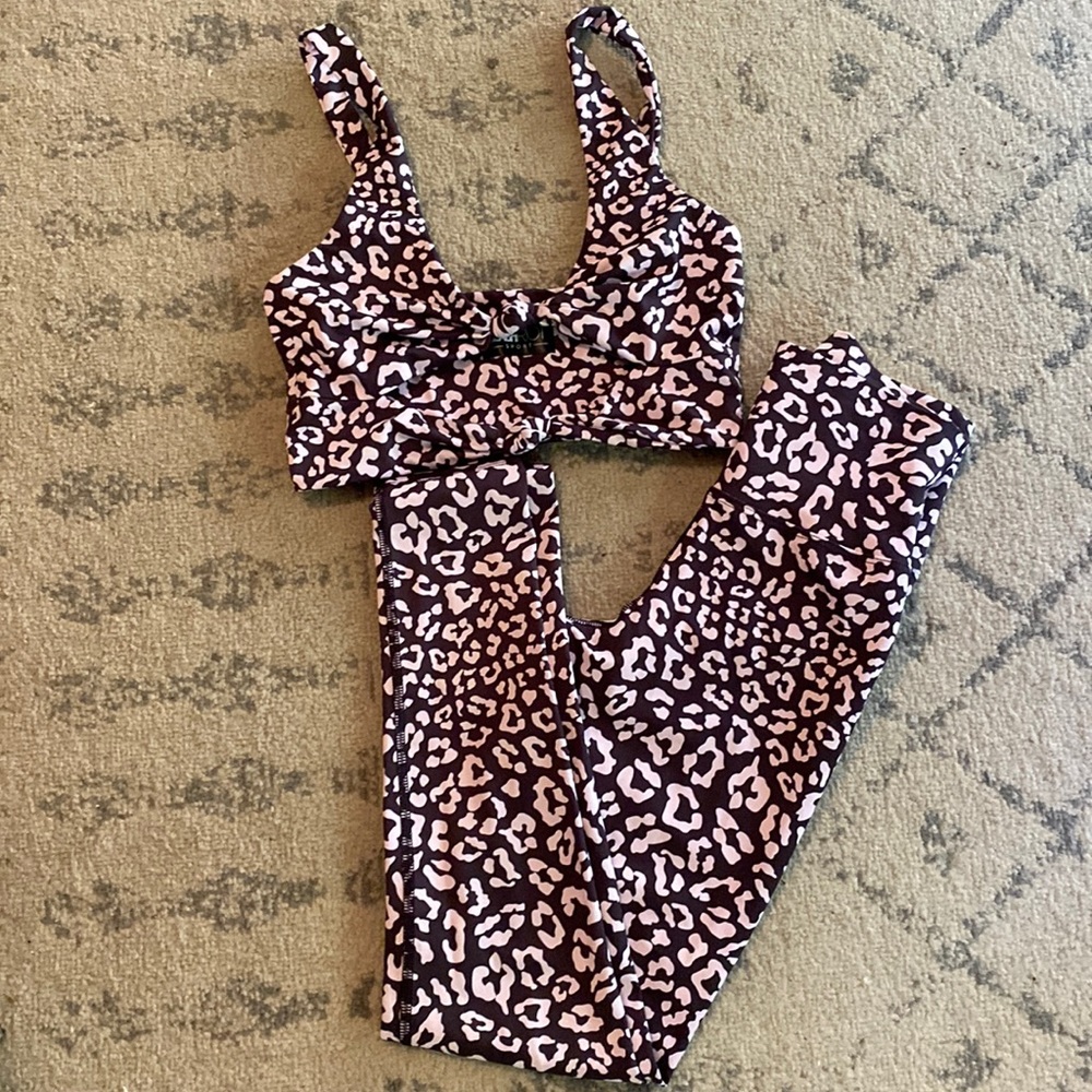 Beach Riot leopard workout set! Super cute-hardly worn.